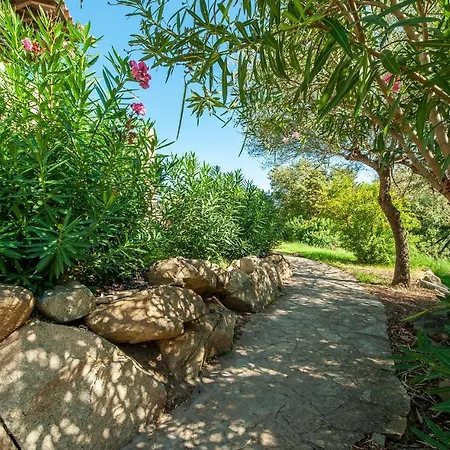 Trilo 6 Giardino Golfo Aranci